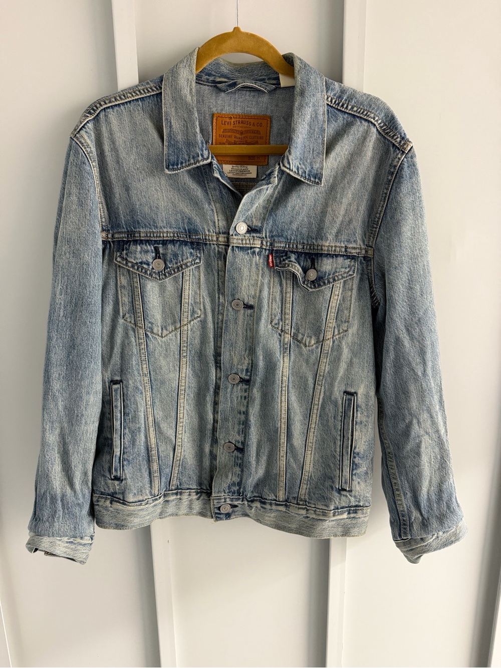 Levi’s Premium Vintage Oversized Denim Trucker Jacket M